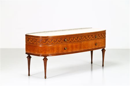 ANONIMO Comò in mogano intarsiato e piano in marmo, anni 40. -. Cm 171,00 x...