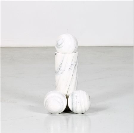 MAN RAY (1890 - 1976) Priapus. Marmo. Cm 32,00 x 54,00 x 30,00. 98/500....