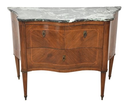 Cassettone lastronato a 3 cassetti mosso sul fronte e sui lati piano in marmo...