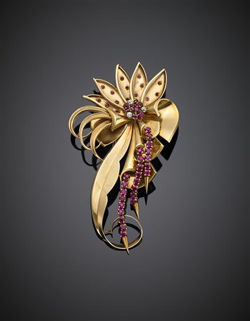 BRUNO PEPIN Le Louvre des AntiquairesSpilla a guisa di fiore stilizzato in...