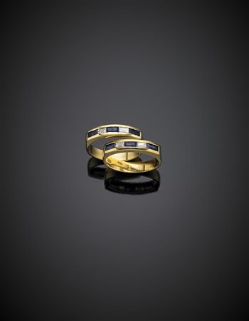 Due fedine in oro giallo con diamanti e zaffiri a baguette, complessivi g...