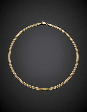 Collier oro giallo a maglia piatta, g 12,72, lungh. cm 41 circa....