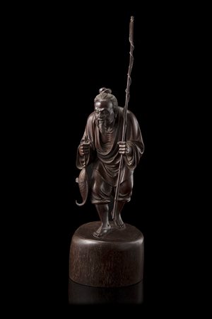 Scultura in legno raffigurante pescatoreCina, secolo XX(h. 29 cm.)-ENA wood...