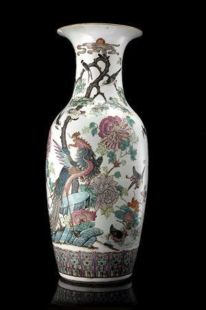 Vaso in porcellana Famiglia Rosa decorato con volatili tra rami in fiore...