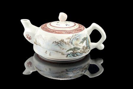 Teiera con coperchio decorata con scena di paesaggio e calligrafiaCina,...