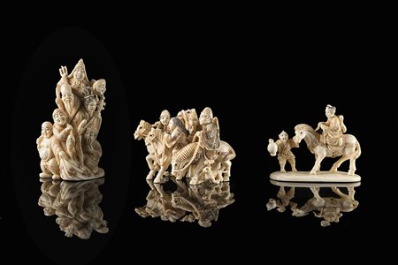 Tre netsuke in avorio, con firmeGiappone, periodo Meiji (1868-1912)-ENThree...