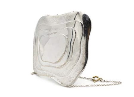 RODOLFO ARICÒ Milano 1930 – 2002 DORSOMANO IN ARGENTO 925 rodiato in 200...