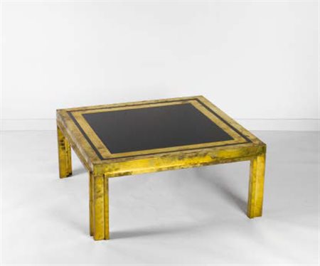 ROMEO REGA (1904-1968) Tavolino basso in ottone e vetro nero, anni ’60....