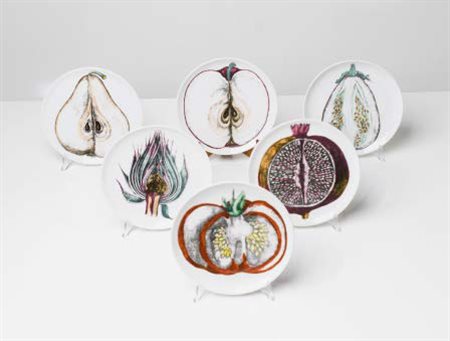 PIERO FORNASETTI (1913-1988) Lotto di n. 6 piatti numerati della collezione...