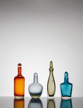 VENINI Bottiglia con tappo in vetro composto soffiato e lavorato a mano e...