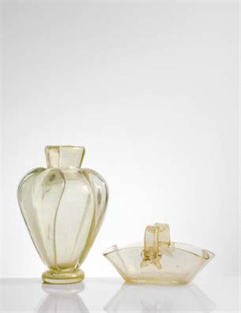 BAROVIER & TOSO Grande vaso decorato in foglia d’oro con applicazioni, 1940...