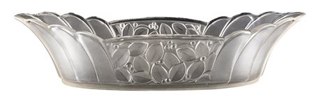 MARIUS ERNEST SABINO 1940 ca. CENTROTAVOLA in vetro soffiato a stampo, molato...