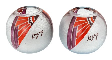 LEGRAS FRANCIA 1940 ca. COPPIA DI VASI a boccia con decoro geometrico, firma...