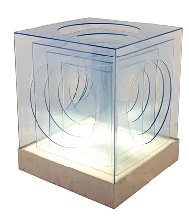 G. FINI & F. COCCHIA 1970 ca. LAMPADA formata da libera sovrapposizione di...