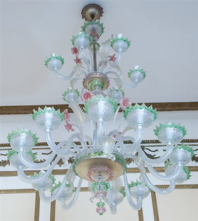 Manifattura veneziana, 1940 ca. Lampadario Vetro di Murano soffiato 210x156...