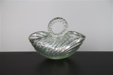 BAROVIER ERCOLE (1889 - 1974) Vaso con maniglia. -. Cm 29,00 x 21,50 x 12,50....