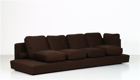 VIGANO' VITTORIANO (1919 - 1996) Grande Divano uno di due. -. Cm 316,00 x...