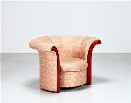 PORTOGHESI PAOLO (n. 1931) Poltrona Liuto. . Cm 110,00 x 75,00 x 90,00. Legno...