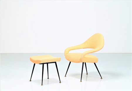 RINALDI GASTONE Poltroncina con poggiapiedi mod. Du 55P. . -. . Tessuto,...