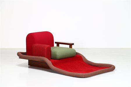 SOTTSASS ETTORE (1917 - 2007) Poltrona Tappeto Volante. -. Cm 108,00 x 67,00...
