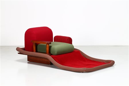 SOTTSASS ETTORE (1917 - 2007) Poltrona Tappeto Volante. -. Cm 108,00 x 67,00...