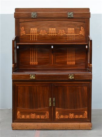 Piero Zen (Attribuito)Credenzina liberty con alzata e pannelli laterali a...