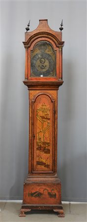 CHACLAY LONDONPendola a torre in legno laccato rosso e dorato, decorata a...