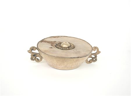 Piccola paiola con coperchio in metallo. Manifattura latinoamericana (largh....