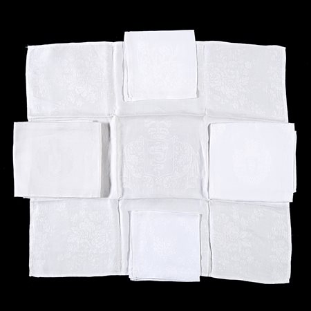 Lotto composto da numerosi tovagliolini in fiandra di cotone , alcuni con...