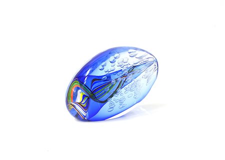 Manifattura di Murano.Scultura in vetro sommerso con bolla e spirale...