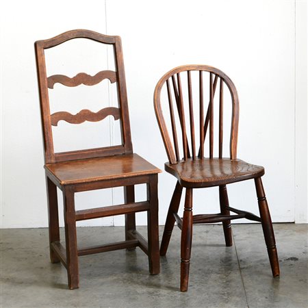 Lotto composto da una sedia “Windsor” con schienale a listelli ed una antica...