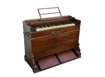Celesta, prima metà XX secoloMobile in noce massiccio, 61 tasti , due pedali...