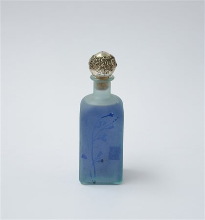 Bottiglia in vetro satinato con tappo argentato (h cm 22) (difetti)