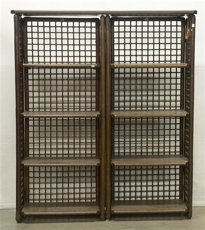 Mobile libreria in malacca con ripiani a giorno, montanti e schienale a...