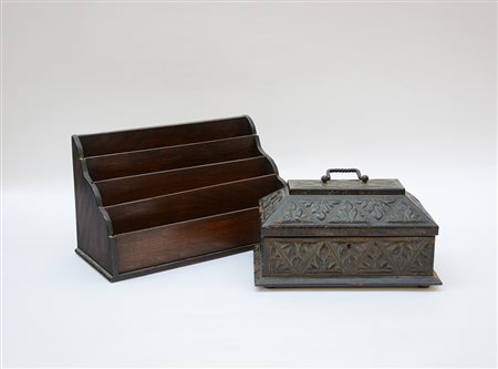 Lotto composto da una scatola in legno con maniglia e un portalettere (difetti)