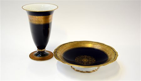 Manifattura di Rosenthal. Lotto composto da un centrotavola e un vaso in...