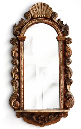 Specchiera con cornice in legno intagliato e laccato a fiori e volute (cm...