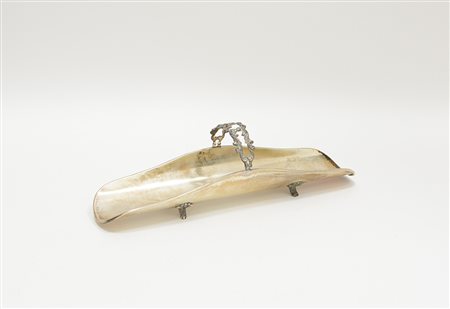 Portagrissini da tavolo in argento con manico e piedini a volute (gr 200 circa)