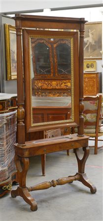 Psiche con specchio basculante e cassetto nella fascia, secolo XIX (cm...