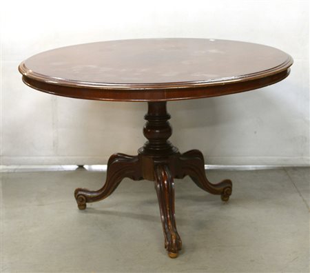 Tavolo tondo con piano a vela, sostegno a colonna tornita su tre gambe mosse...