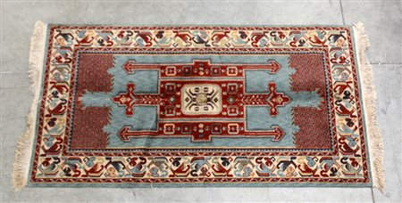 Tappeto meccanico con disegno orientale nei toni del rosso e dell'azzurro (cm...