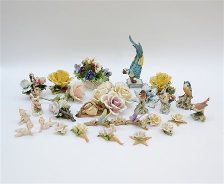 Manifatture diverse. Lotto composto da vari oggetti in ceramica raffiguranti...