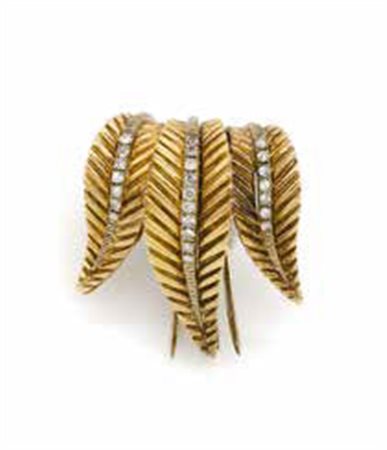 SPILLA in oro giallo con brillantini, gr. 11,3