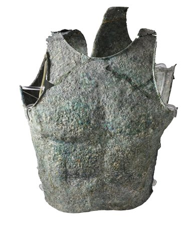 RARISSIMA CORAZZA ETRUSCA DATAZIONE: VI-V sec. a.C. MATERIA E TECNICA: bronzo...