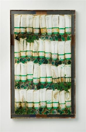 Arman (1928-2005), Senza titolo, 1969 , accumulazione di tubetti di colore in...