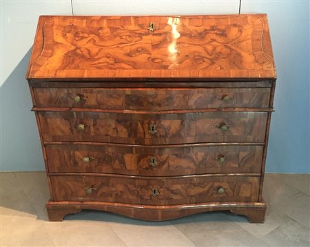 RIBALTA, Ribalta lastronata e radicata in legno di noce mossa al fronte -...