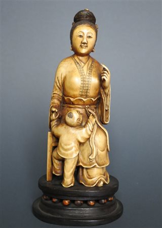 CINA, Avorio "mamma con bimbo" - H cm 17 - Cina 1800 ca