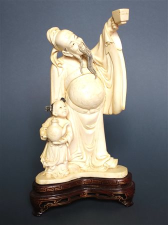 CINA, Avorio "figura maschile con bimba" H 19.2 cm Cina XIX/XX sec.
