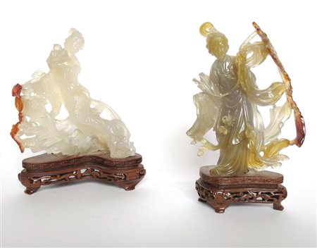 CINA, Coppia di sculture in giadaite "guainin" - H cm 13 - Cina