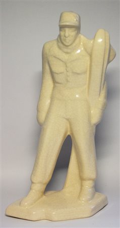 SCULTURA, Scultura in ceramica raff. "sciatore" - H 30 cm